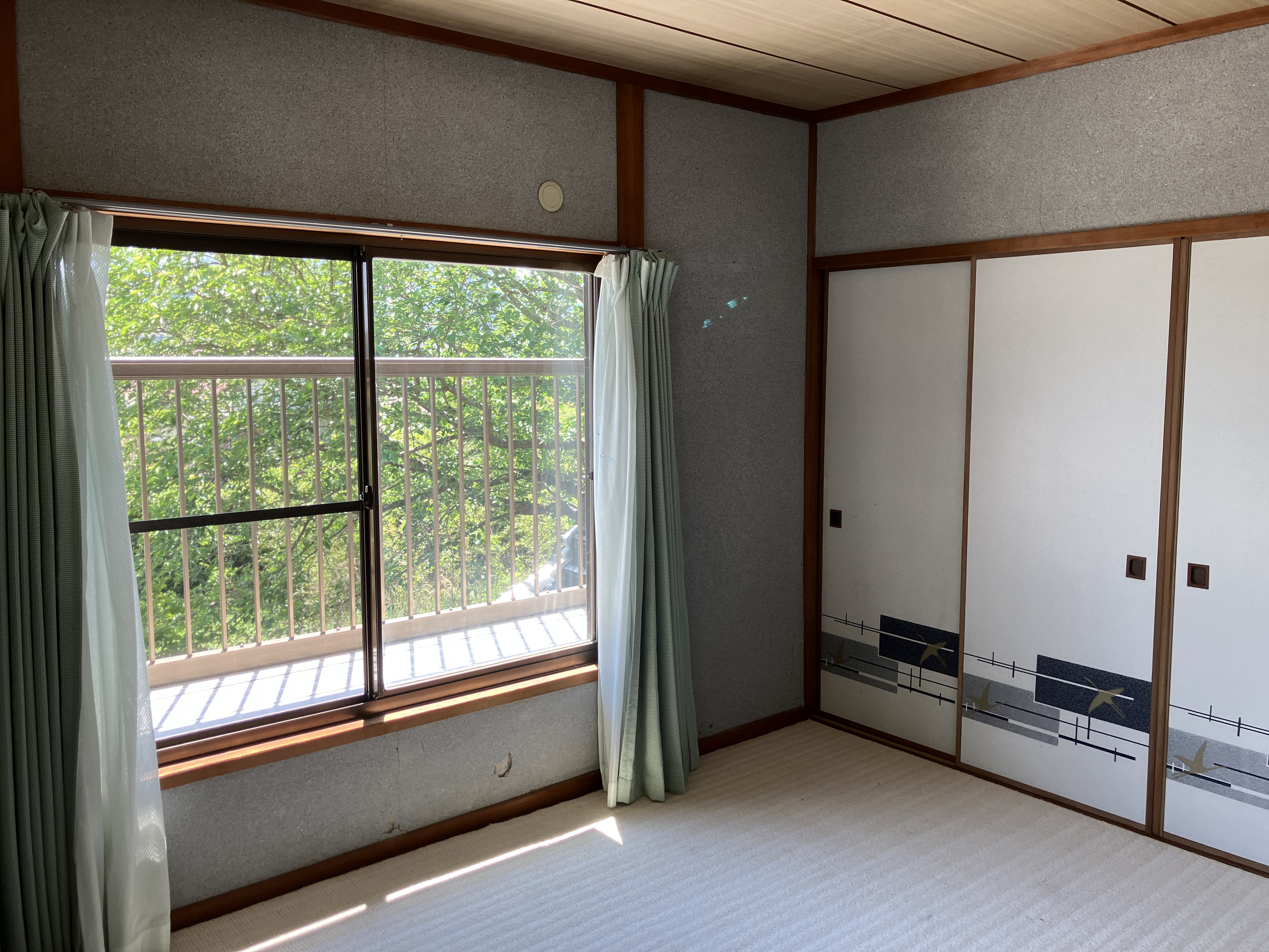 2階和室 バルコニー側